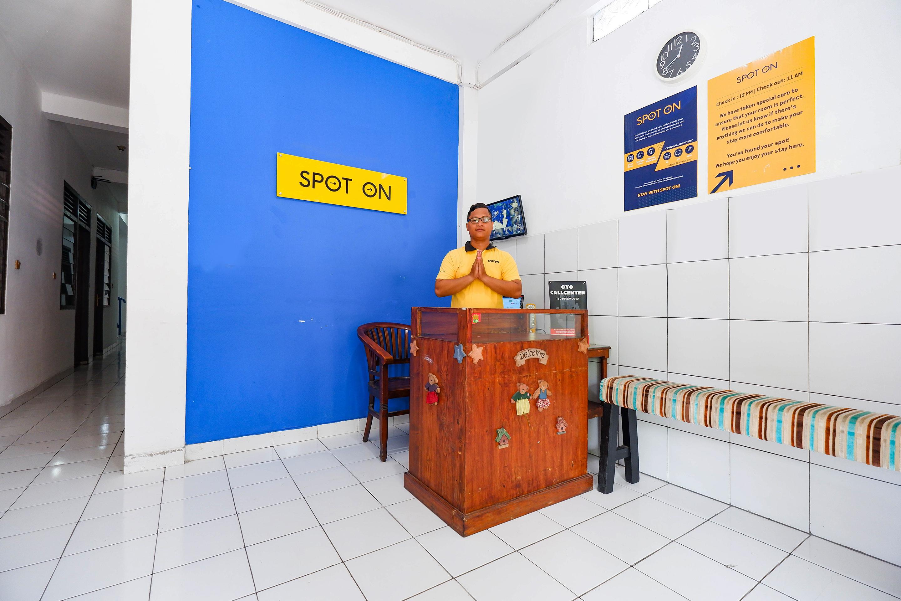 Oyo Life 1942 Syariah Hotel Semarang