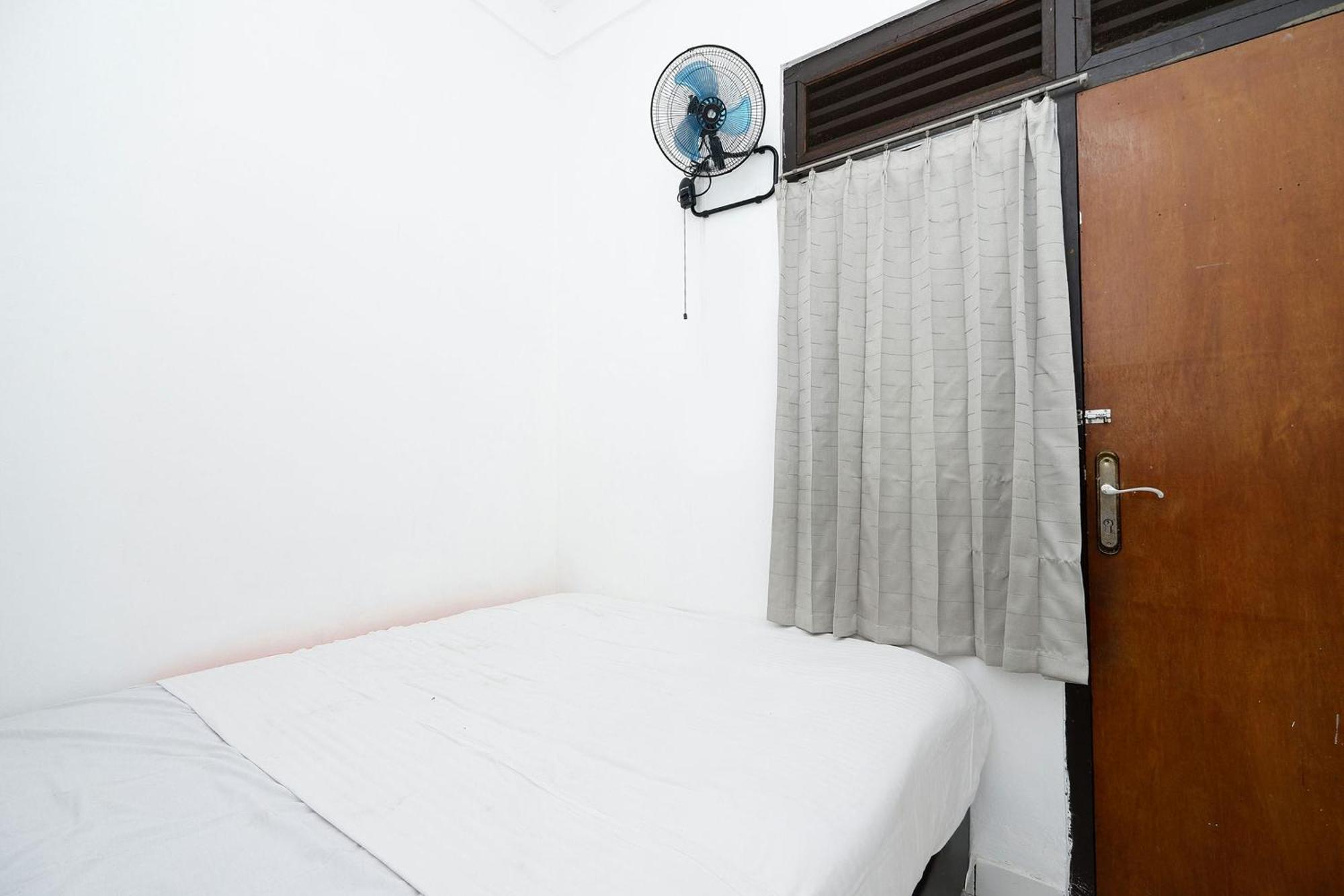 Hotel Oyo Life 1942 Syariah