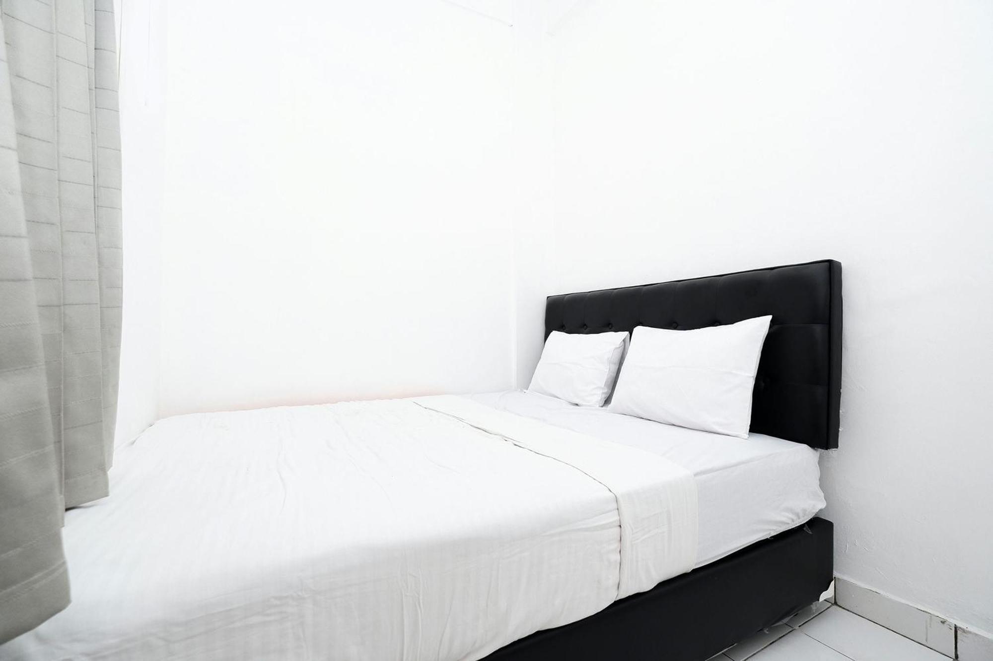 Oyo Life 1942 Syariah Hotel Semarang