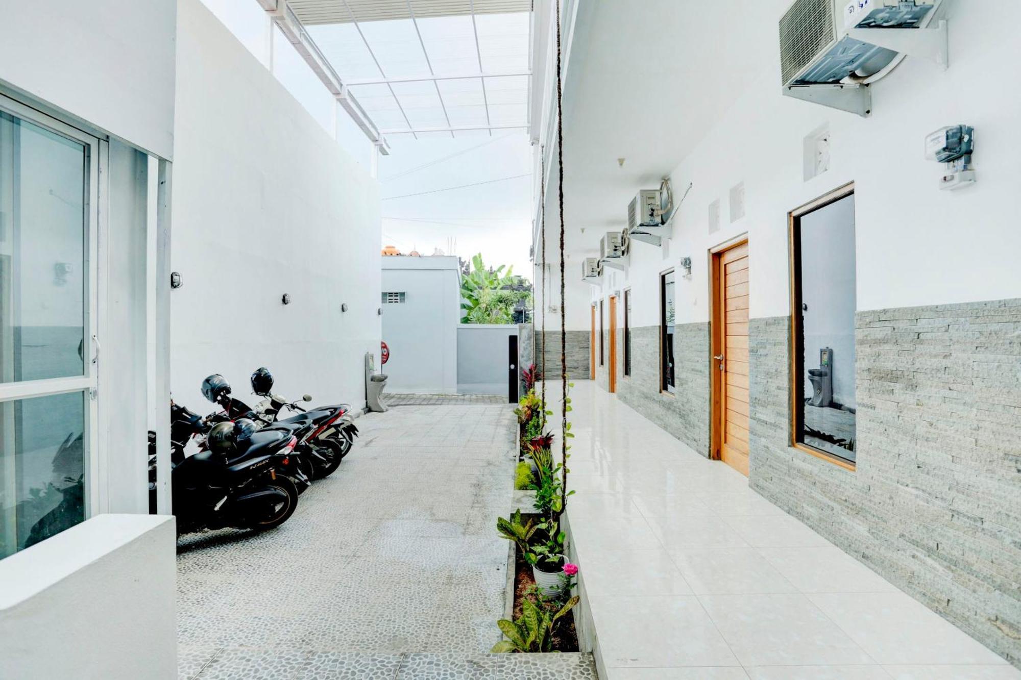 Oyo Life 1942 Syariah Hotel Semarang