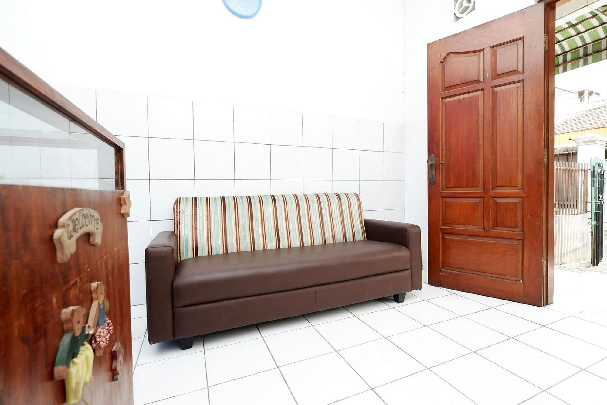 Hotel Oyo Life 1942 Syariah 2*